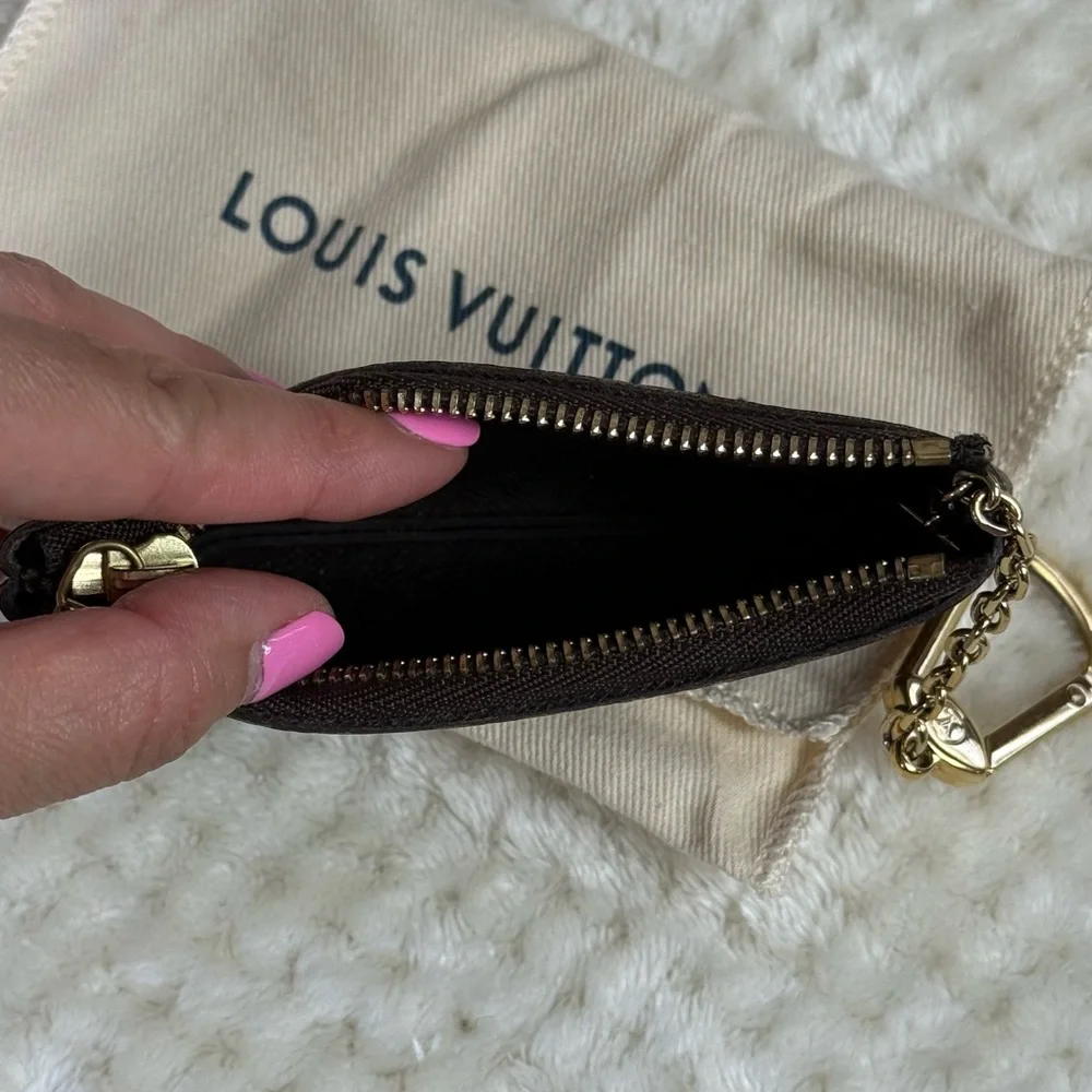 Louis Vuitton Damier Ebene Key Holder - Picture 6 of 9